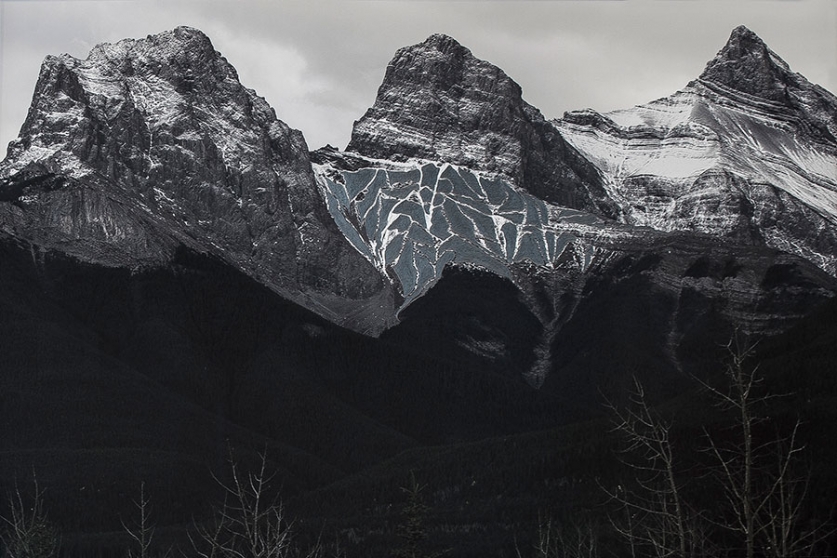 http://assets.mirunadragan.com/files/gimgs/th-12_Dragan11_TheMountainsAreMirrors6-web.jpg