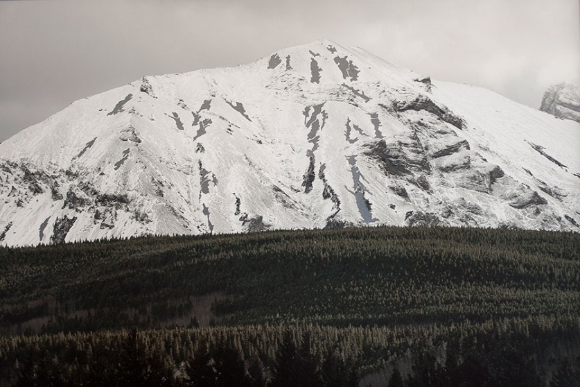 http://assets.mirunadragan.com/files/gimgs/th-12_Dragan06_TheMountainsAreMirrors1-web.jpg