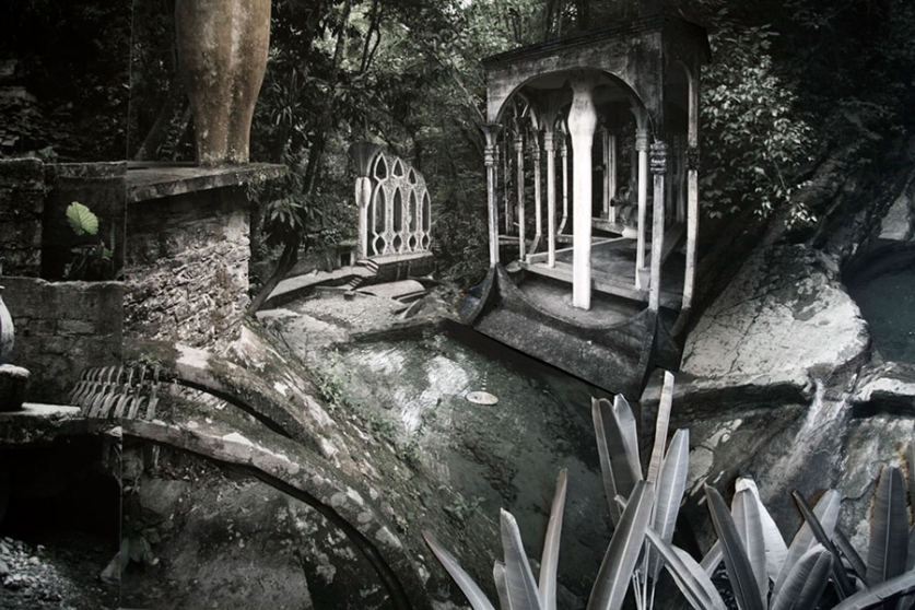 http://assets.mirunadragan.com/files/gimgs/th-6_Dragan04-XilitlaForever_detail1-web_v2.jpg